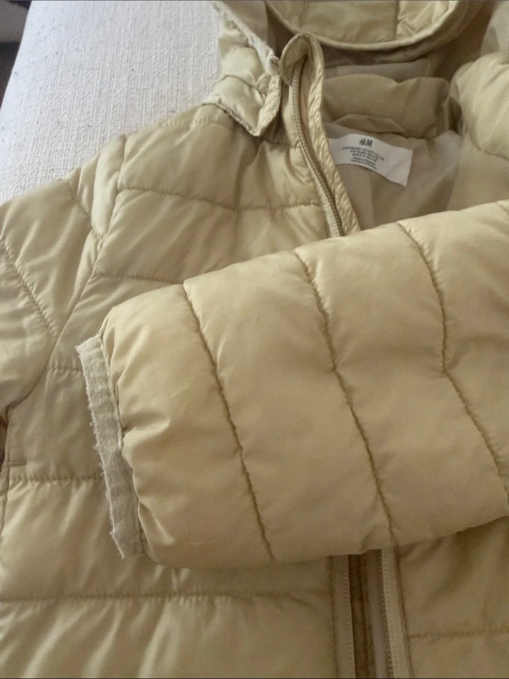 H&M light yellow